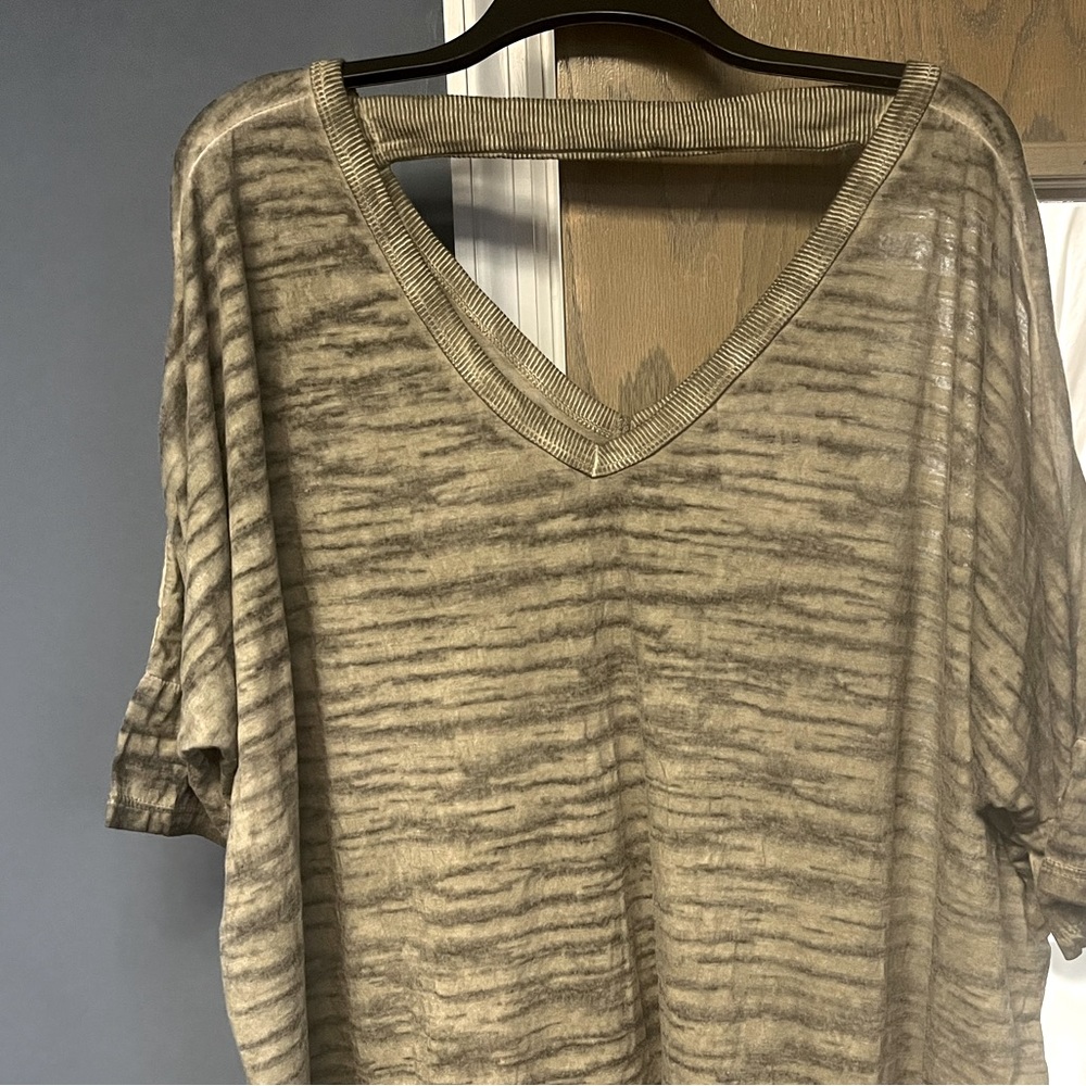 Anthropologie || Maronie || Olive Army Green Burnout Tee